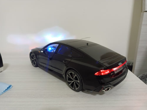 1:18 Audi RS7 Sportback Diecast Model with Remote Key